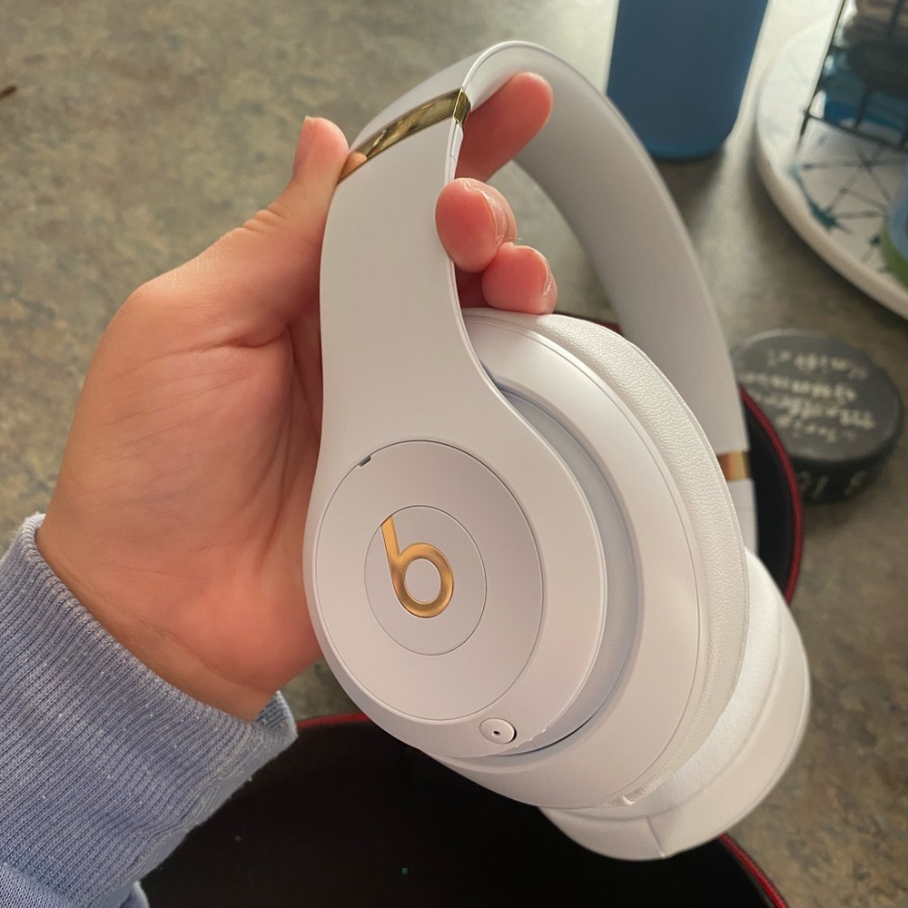 Beats studio 3 headphones wireless